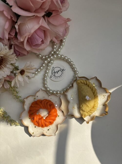 Gujia-Jalebi Urli Candle