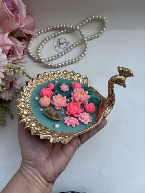 Lotus Pond Peacock Urli Candle