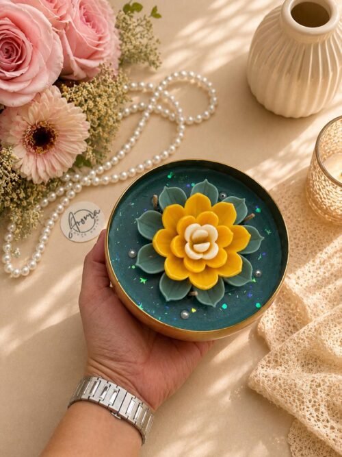 Lotus Urli Candle