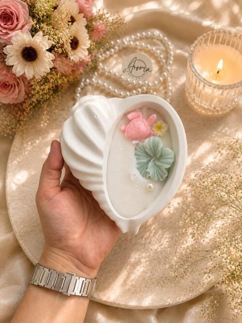 Wide Conch Summer Candle