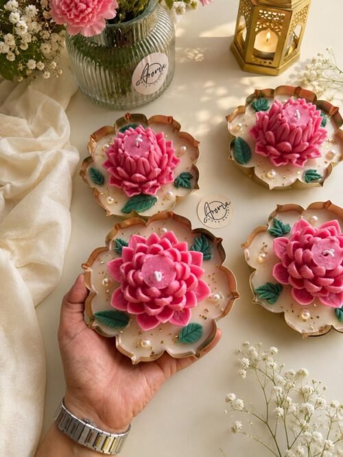 Lotus Bloom Urli Candle
