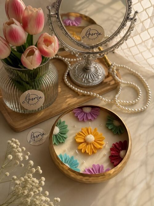 Daisy Urli Candle