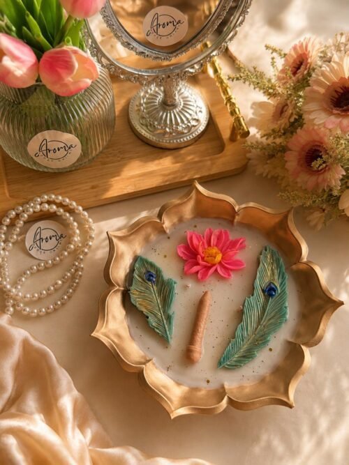 Feather Urli Candle